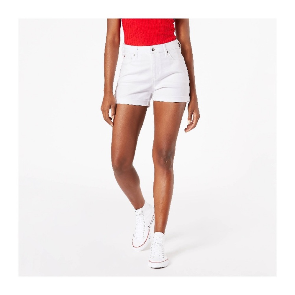 Denizen from Levi’s hi rise women shorts white